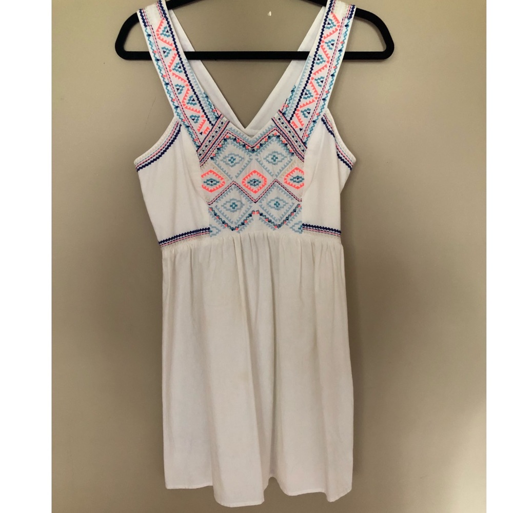 American Eagle white dress with cross back